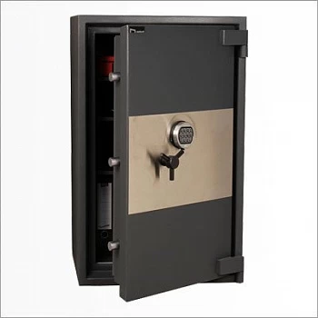 Огневзломостойкий сейф Defender Pro 435 EL+KL
